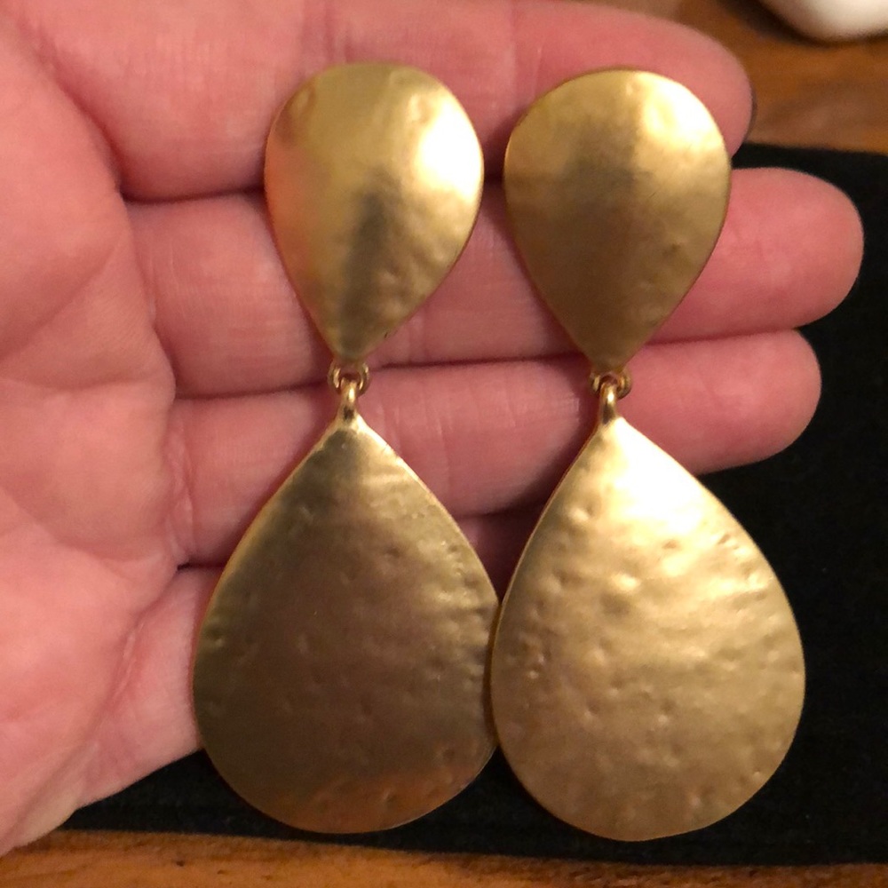 KJL double teardrop gold earrings 🔥